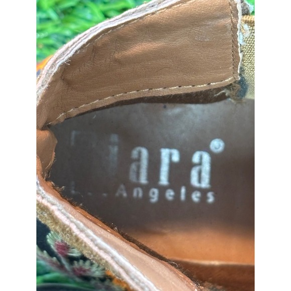 Tiara Los Angeles Womens Brown Faux Suede Embroidered Floral Ankle Boots - Picture 7 of 9